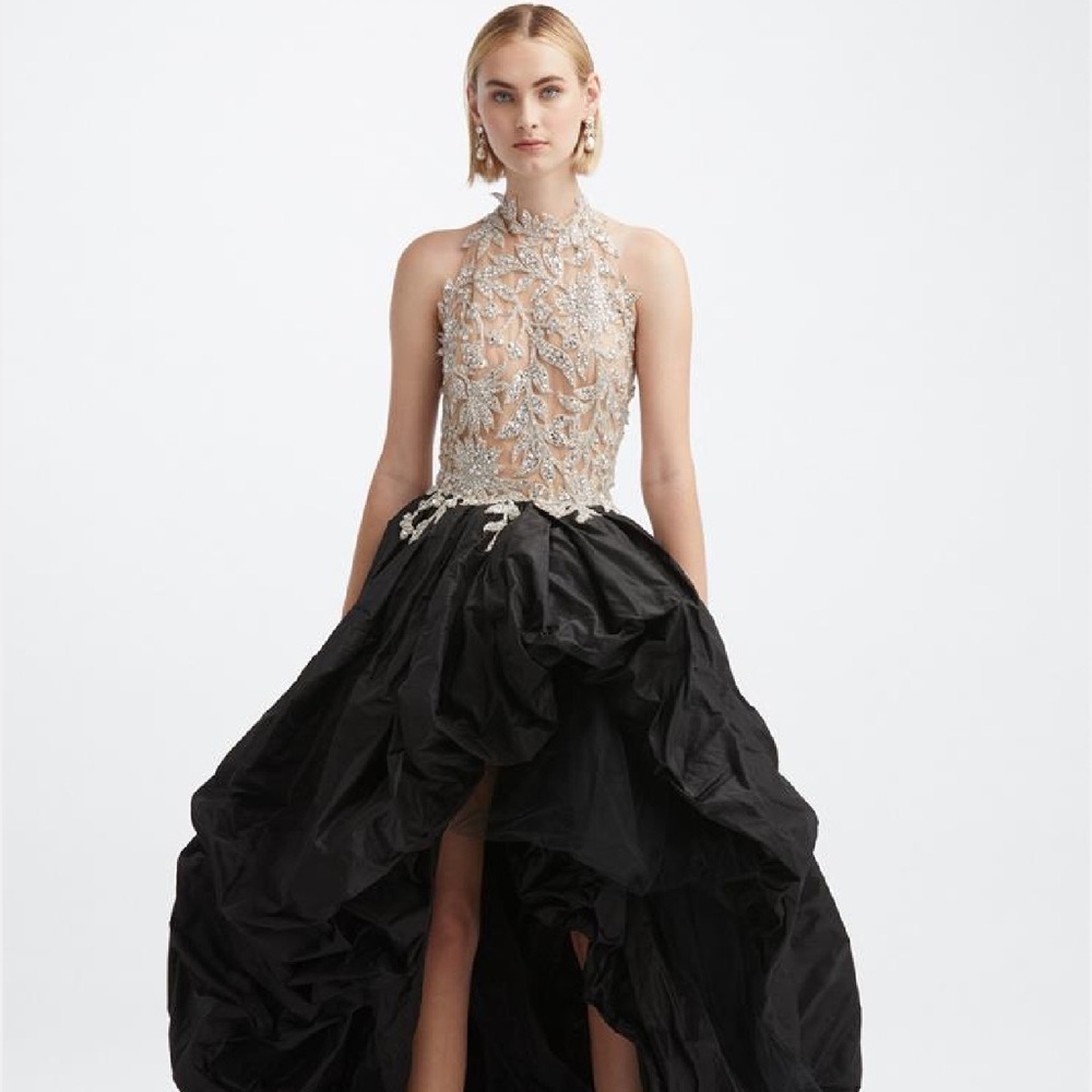 Oscar de la Renta gown